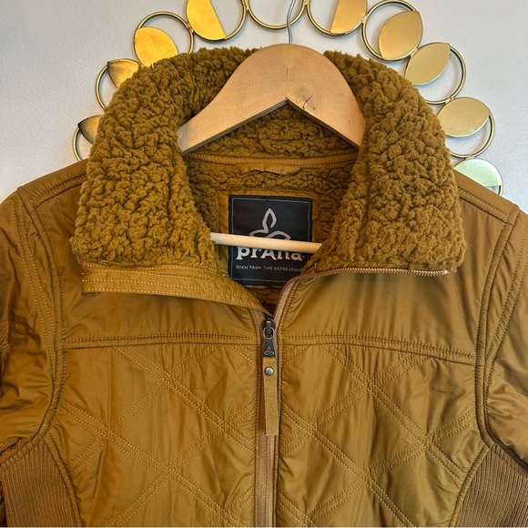Prana Esla Jacket Womens Size XS Gold Quilted Athleisure Fleece Fall Winter Warm - Picture 2 of 16